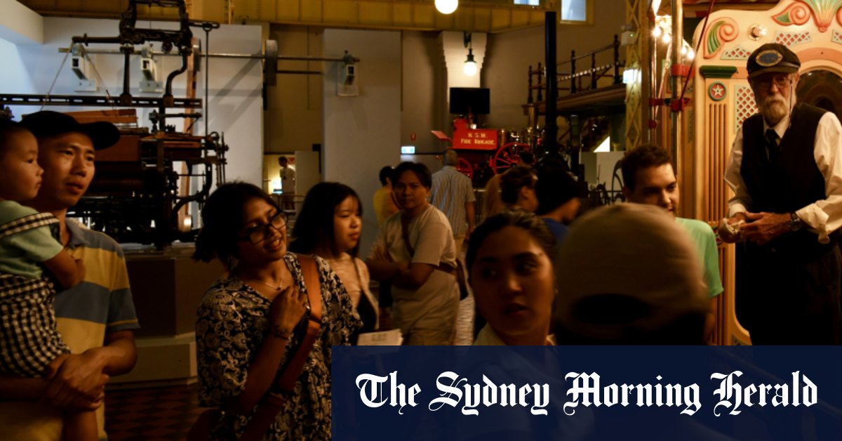 Un avion historique pourrait voler vers le sud alors que les portes du Powerhouse Museum se ferment