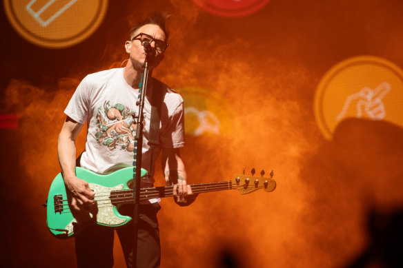Ce qu'il y a de plus agréable dans un spectacle de Blink-182, c'est le sentiment de joie communautaire.