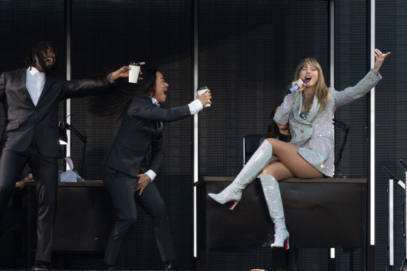 Taylor Swift devra se relever après avoir donné trois spectacles consécutifs de 3,5 heures.