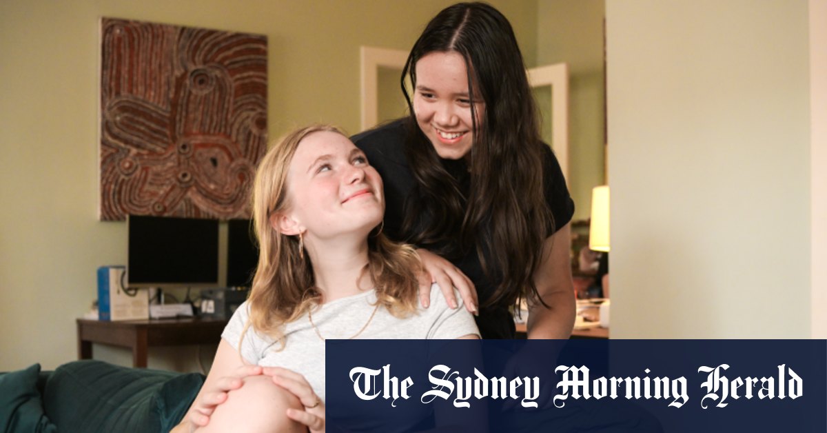 Les amitiés sur les réseaux sociaux sont essentielles pour les jeunes adolescents, selon une nouvelle étude de l'Australian Institute of Family Studies