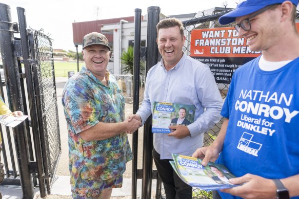 Le maire de Frankston est devenu candidat libéral Nathan Conroy, 31 ans.