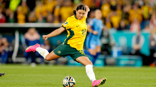 Sam Kerr marque contre l'Angleterre lors de la Coupe du monde féminine 2023.