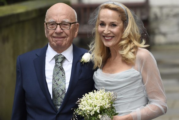 Rupert Murdoch et Jerry Hall lors de leur mariage à Londres en 2016.