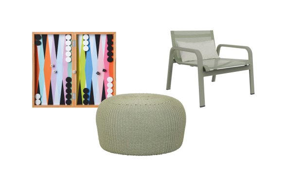 Ensemble de backgammon « Colorplay » ;  Pouf « Banksia » ;  Chaise « pile ».  