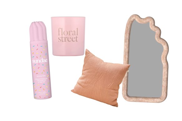 Gel douche moussant « Gâteau d'anniversaire » ; Bougie « Wonderland Bloom » ; Coussin « Promenade dans la brousse » ; Miroir « Paradis ».
