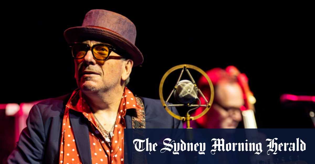 Elvis Costello déçoit les fans avec son pitch médiocre et ses mélodies brouillonnes