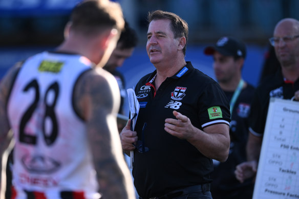 Ross Lyon a détourné les éloges pour le redressement de son équipe en seconde période.
