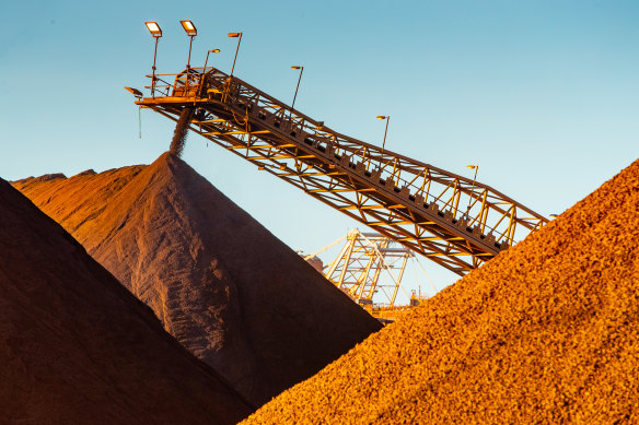 Environ 560 millions de tonnes de minerai de fer sont expédiées chaque année via Port Hedland.