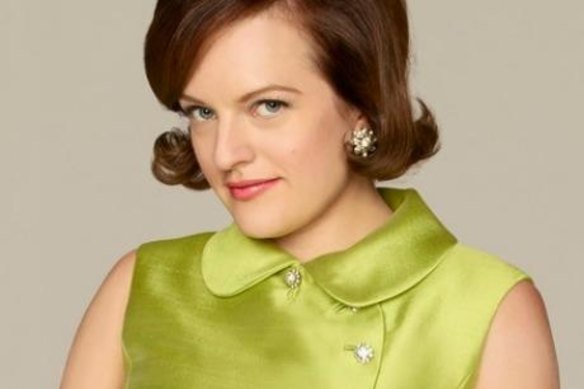 Elisabeth Moss dans le rôle de Peggy Olson, secrétaire devenue rédactrice dans Mad Men.