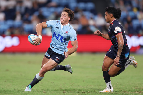 Mark Nawaqanitawase revient pour les Waratahs.