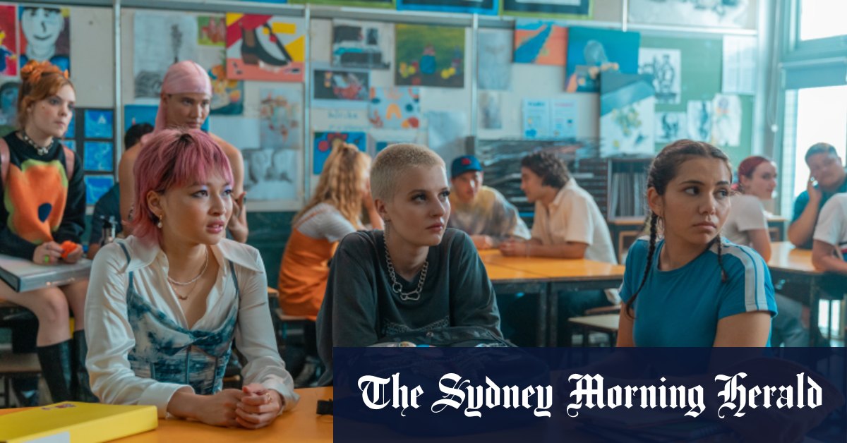 Heartbreak High est un succès mondial.  Alors pourquoi n'y a-t-il pas plus d'émissions australiennes comme celle-ci ?