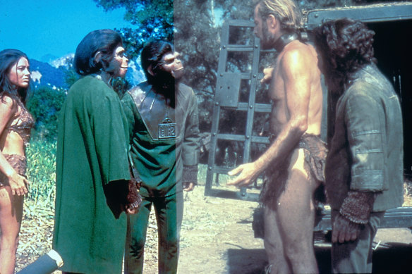 (De gauche à droite) Linda Harrison, Kim Hunter, Roddy McDowell et Charlton Heston dans la Planète des singes originale (1968).