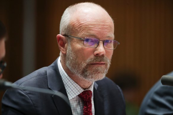 L'ancien commissaire à la sécurité électronique, Alastair MacGibbon, a déclaré que les géants de la technologie « refusaient de faire ce qui est juste » et qu'il était temps d'instaurer davantage de réglementation.