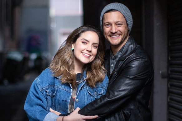 Georgie Tunny : « Il nous a fallu quatre semaines de rencontres dans la vraie vie pour vraiment nous connecter.  J’ai réalisé qu’il était la personne la plus charmante que j’aie jamais rencontrée.
