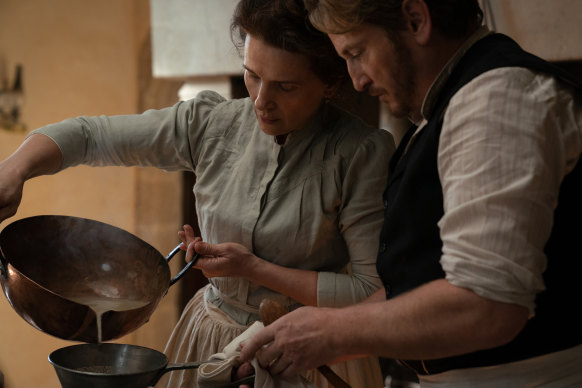 Juliette Binoche et Benoit Magimel dans Le Goût des choses.
