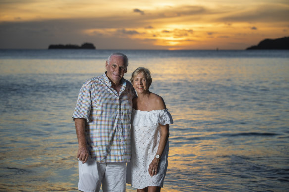 Lang et Sue Walker dans son complexe exclusif aux Fidji, Kokomo, en 2019.