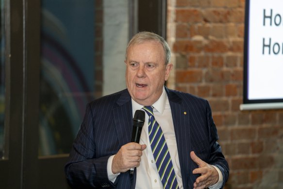 L'ancien trésorier Peter Costello s'adresse mercredi à un petit-déjeuner du Conseil des services financiers.