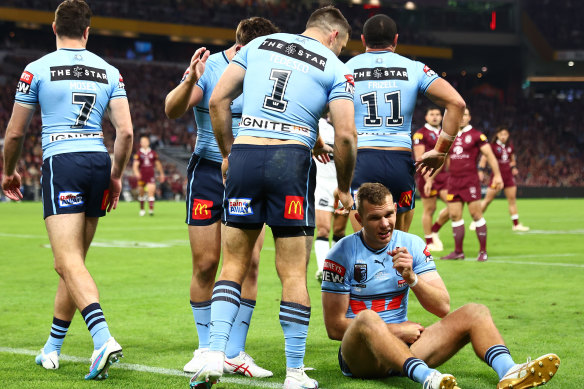 La vue de Tom Trbojevic tomber l'année dernière et Damien Cook le remplaçant au centre hante toujours les fans de NSW.