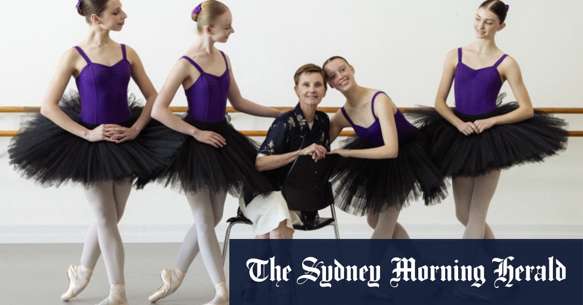 Le directeur quitte l'Australian Ballet School après 46 ans de carrière