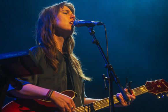 Angie McMahon possède l'une des voix les plus adroites et les plus distinctives de la musique australienne.