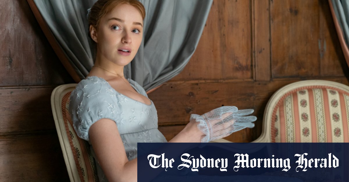La star de Bridgerton, Phoebe Dynevor, pressenti pour un film australien sur les requins par les producteurs de Succession