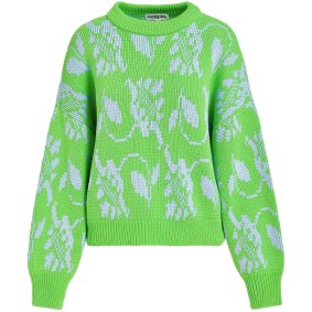 Un pull vert citron d'Essentiel Antwerp est en tête de la liste de courses de Pip Brett.