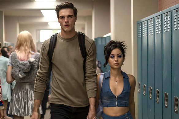 Elordi dans le rôle de Nate, avec Alex Demie dans le rôle de Maddy, dans la saison 2 d'Euphoria.