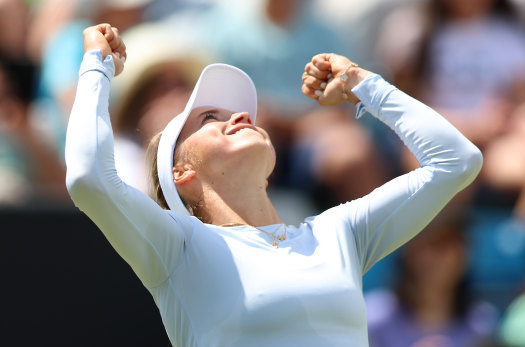Putintseva célèbre son premier titre sur gazon.