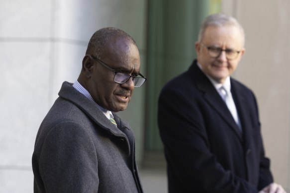 Le Premier ministre des Îles Salomon et Anthony Albanese à Canberra.