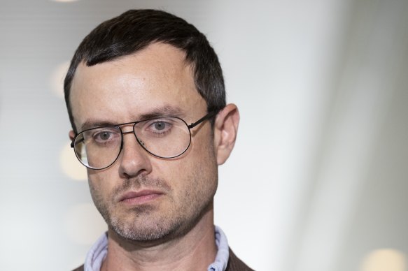 Le frère de Julian Assange, Gabriel Shipton, a exprimé son soulagement quant à l'arrivée saine et sauve de son frère en Australie.