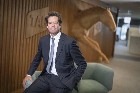 Éleveur de chevaux, amateur de sport et gagneur d'argent : certains pensent que McLachlan est mieux adapté que la plupart à son nouveau rôle de patron de Tabcorp.
