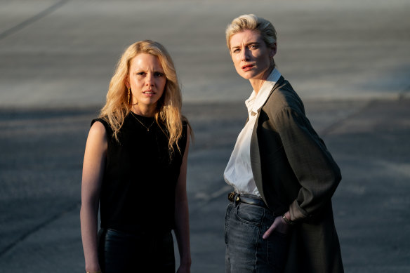 Goth avec Elizabeth Debicki dans MaXXXine.
