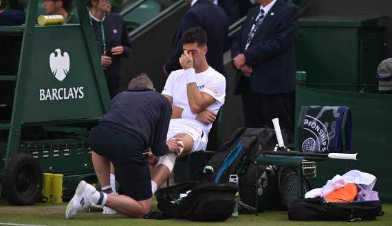 Thanasi Kokkinakis était ému après avoir subi une nouvelle blessure.