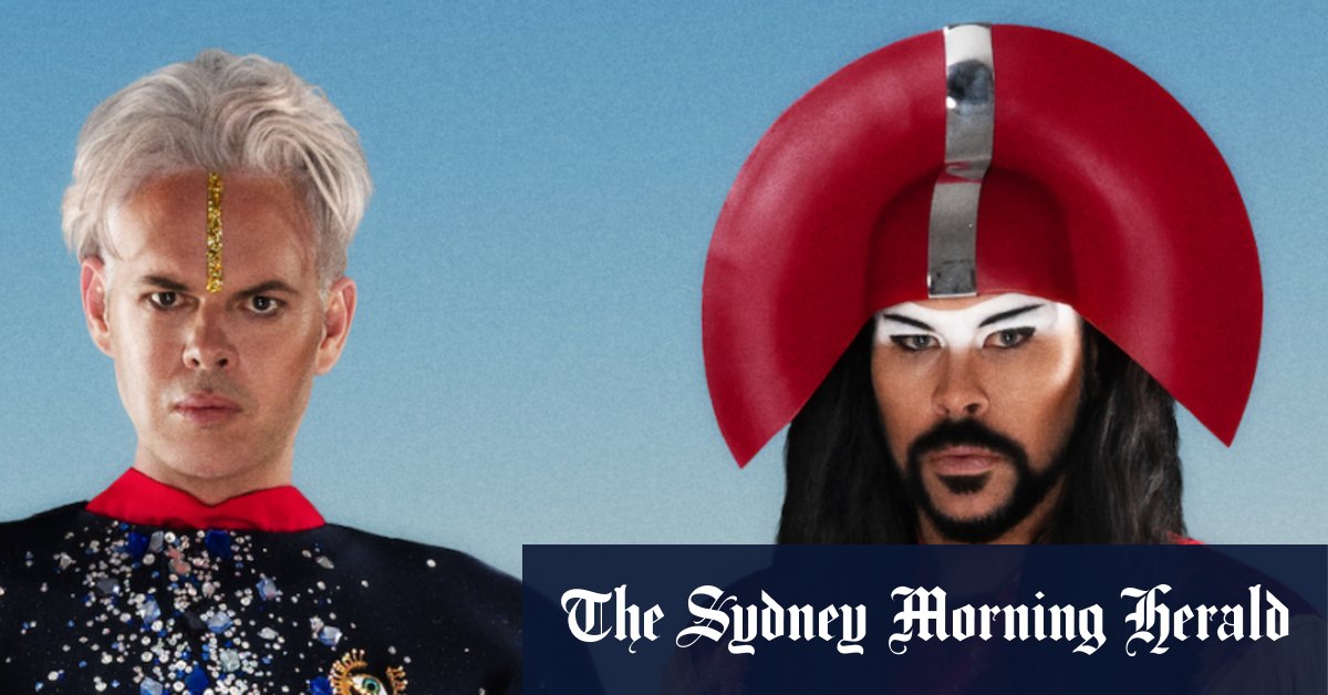 Le titre Ask That God d'Empire of the Sun a quatre ans de retard. Des millions de fans peuvent blâmer l'esprit