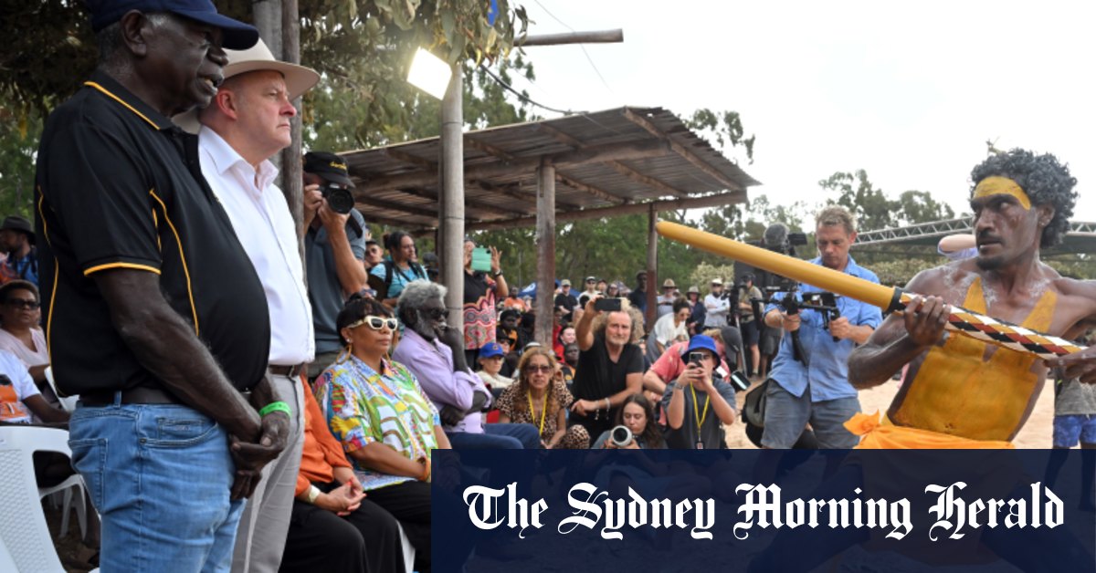 Anthony Albanese affirme que la passion brûle toujours à Garma, Jacinta Nampijinpa Price l'accuse de faire preuve de grandiloquence