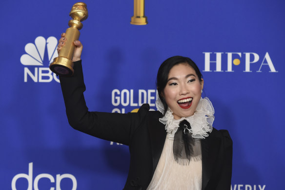 Awkwafina remporte le Golden Globe pour son travail sur The Farewell.