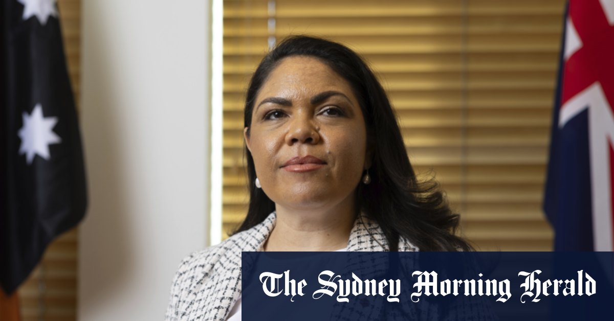 Jacinta Nampijinpa Price demande à Anthony Albanese de mettre fin à la « stigmatisation des générations volées » et de donner du pouvoir aux peuples autochtones