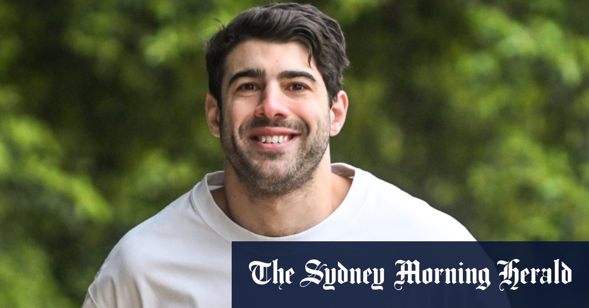 Les Melbourne Demons vont inclure Christian Petracca dans l'examen du programme de football alors que des rapports indiquent qu'il est déçu par la direction du club