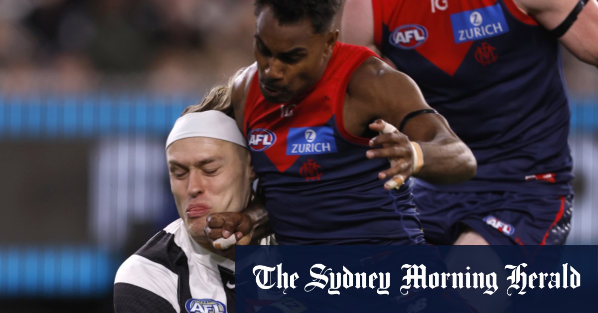 La police inculpe un lanceur de bouteille présumé ; La balle courbe dans la quête de Sam Docherty pour un retour remarquable en finale ; L'ancien lanceur de test impressionné par sa fille star de l'AFLW ; Le cricket australien ; Carlton Blues ; Hawthorn Hawks