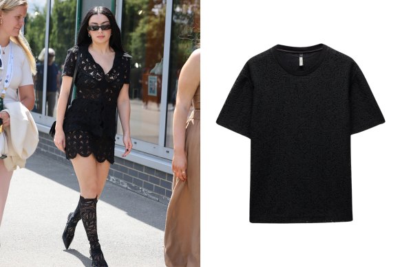 De gauche à droite : Charli XCX emmène la dentelle sur un chemin sombre ; T-shirt Calibre « Heavy Lace », 299 $.