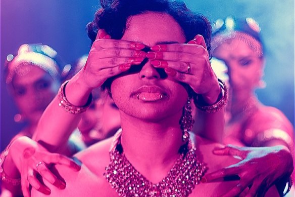 « Nous allons probablement avoir pas mal de problèmes en réalisant ce spectacle », déclare Govind Pillai, le réalisateur du Temple du Désir.