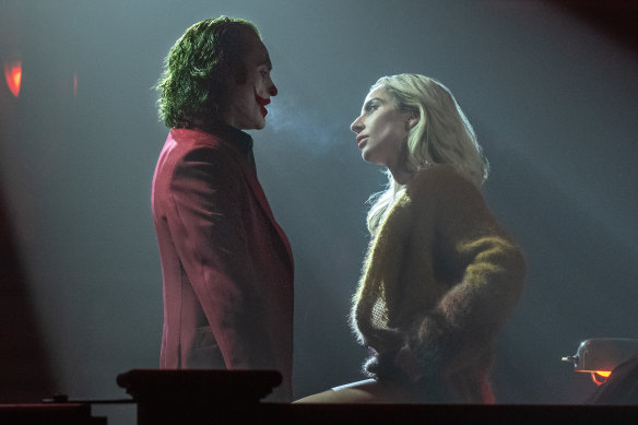 Joaquin Phoenix et Lady Gaga dans Joker : Folie à Deux.