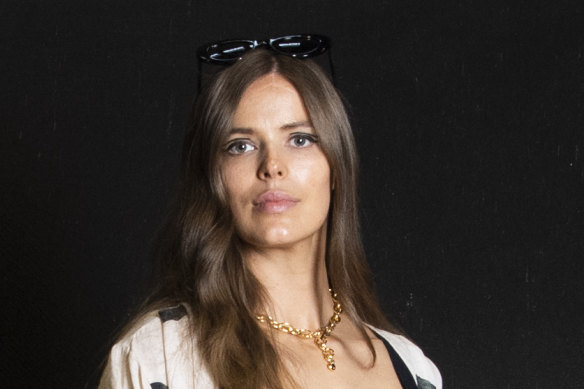 Robyn Lawley dit qu'avoir un enfant la ramène sur terre.