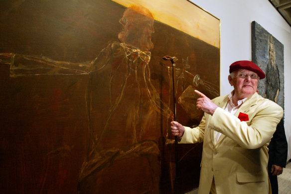 John Olsen en 2005 avec son œuvre lauréate du prix Archibald.