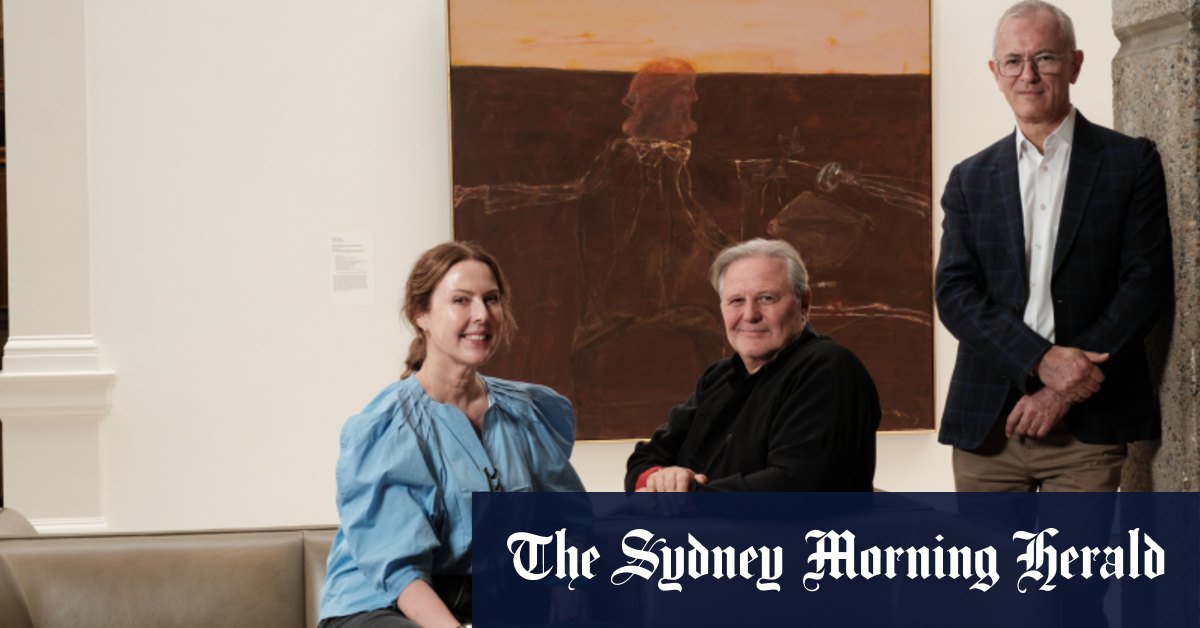 John Olsen peignant l'autoportrait de Janus-Faced offert à la Art Gallery of NSW