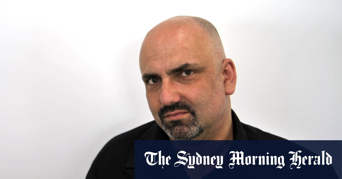 Le chroniqueur de Crikey, Guy Rundle, limogé pour commentaires « tâtonnants » sur une émission de radio ABC