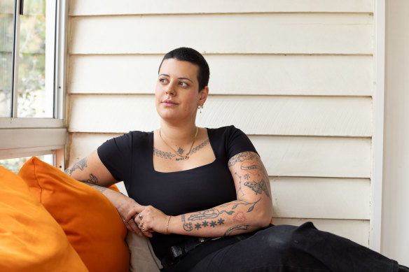 Yazi Stemp affirme que les retours en ligne sont essentiels pour pouvoir acheter en toute confiance. 