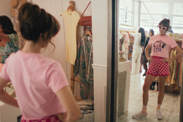 Jackie van Beek dans Audrey, un film qui s'engage à aller jusqu'au bout de ses pulsions les plus sombres.