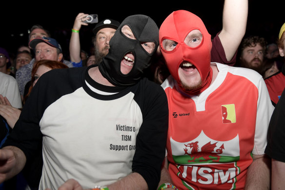 Les fans de TISM ont apprécié l’opportunité de revenir brièvement à une époque plus simple.