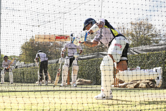 Virat Kohli bat dans les filets WACA.